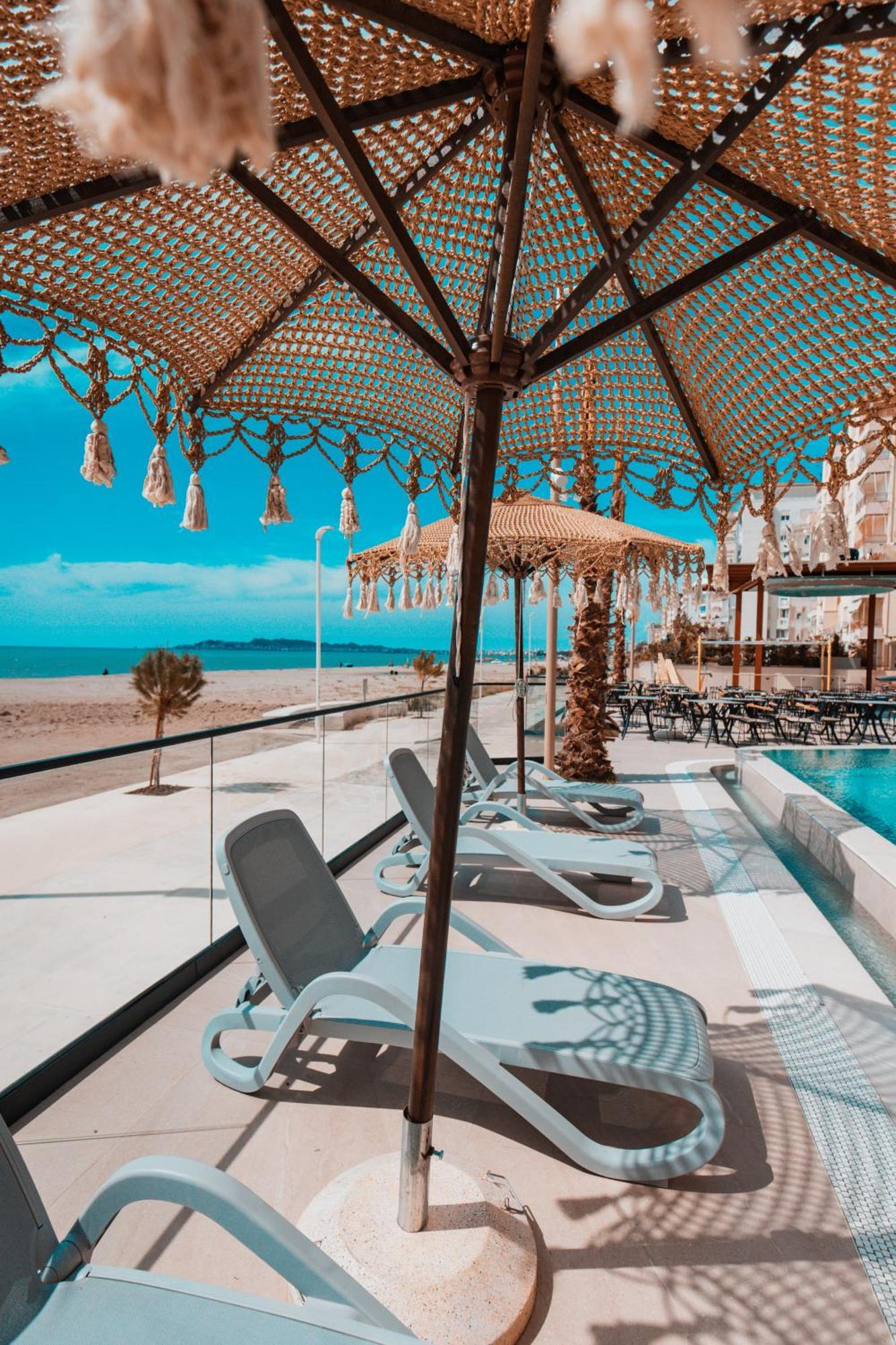 Royal G Deluxe Hotel Shkallnur ภายนอก รูปภาพ
