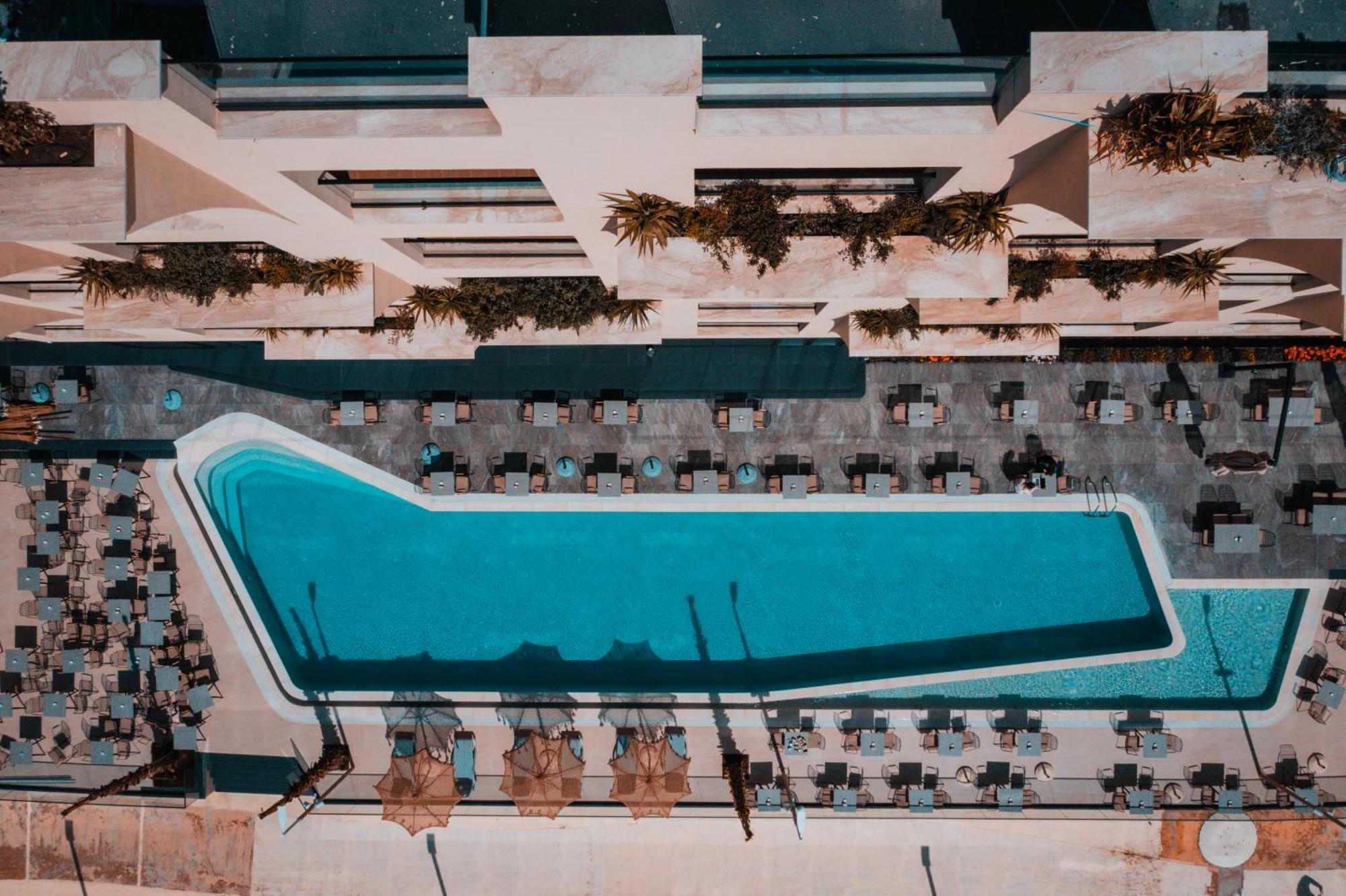 Royal G Deluxe Hotel Shkallnur ภายนอก รูปภาพ